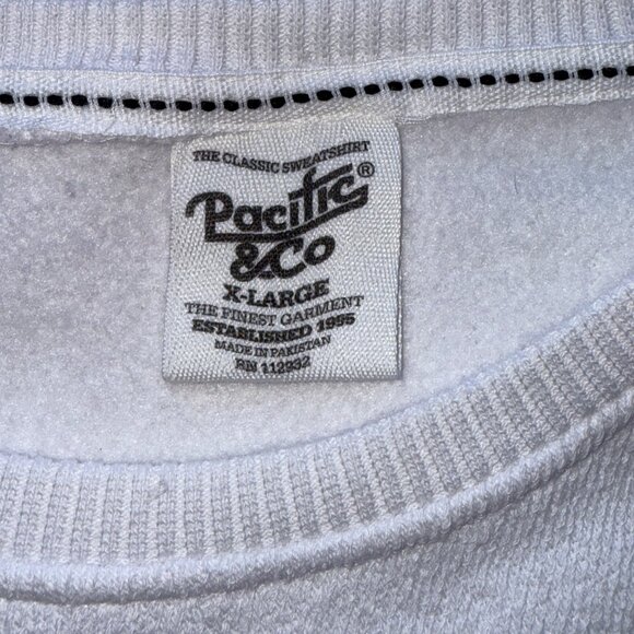Pacific & Co Graphic White Sweatshirt Cotton Blend Unisex Crewneck Size X-Large - Picture 5 of 6
